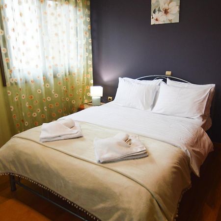 Villa Luxury Paradise Kastoria Lithia Екстер'єр фото