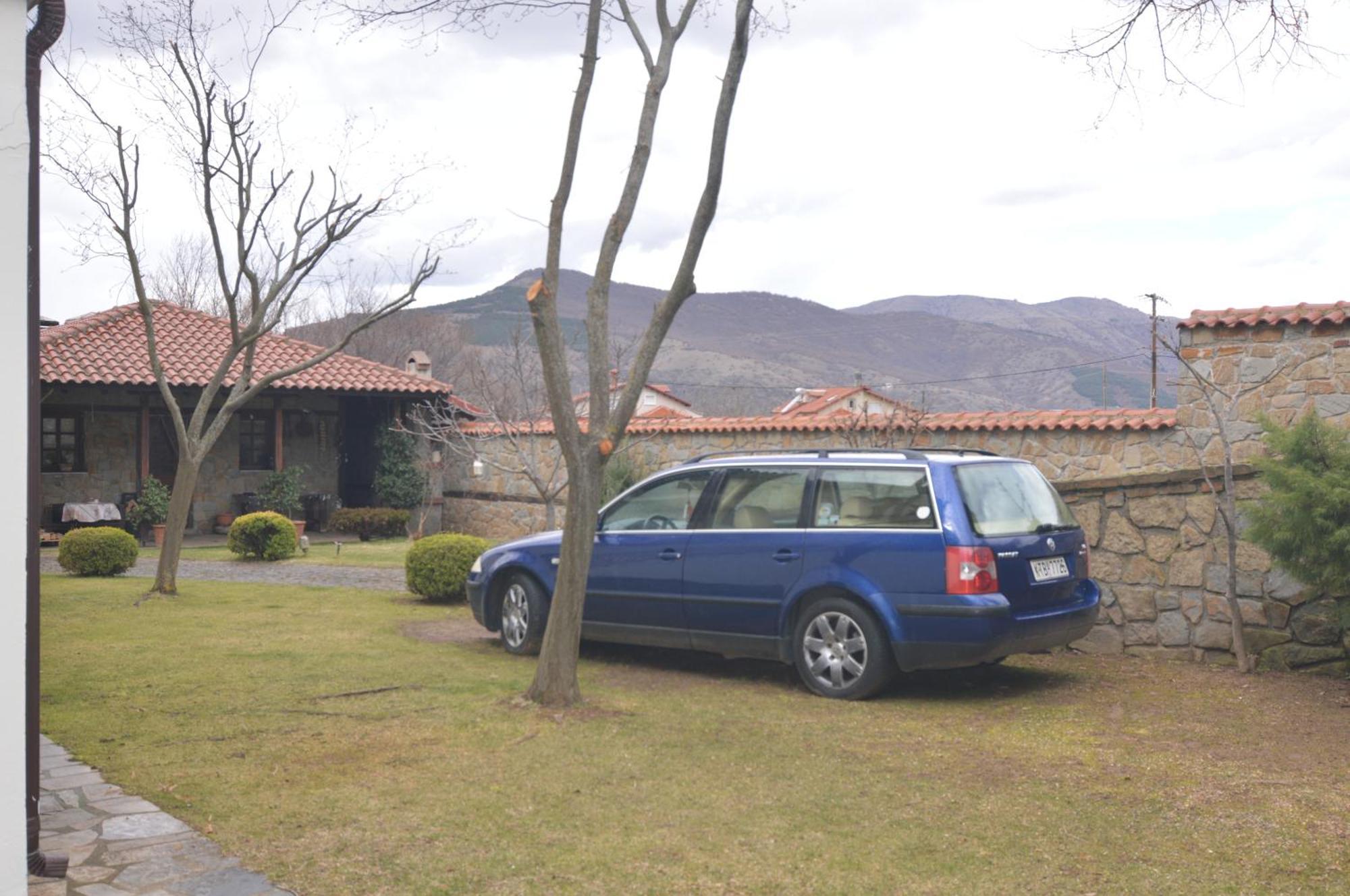 Villa Luxury Paradise Kastoria Lithia Екстер'єр фото