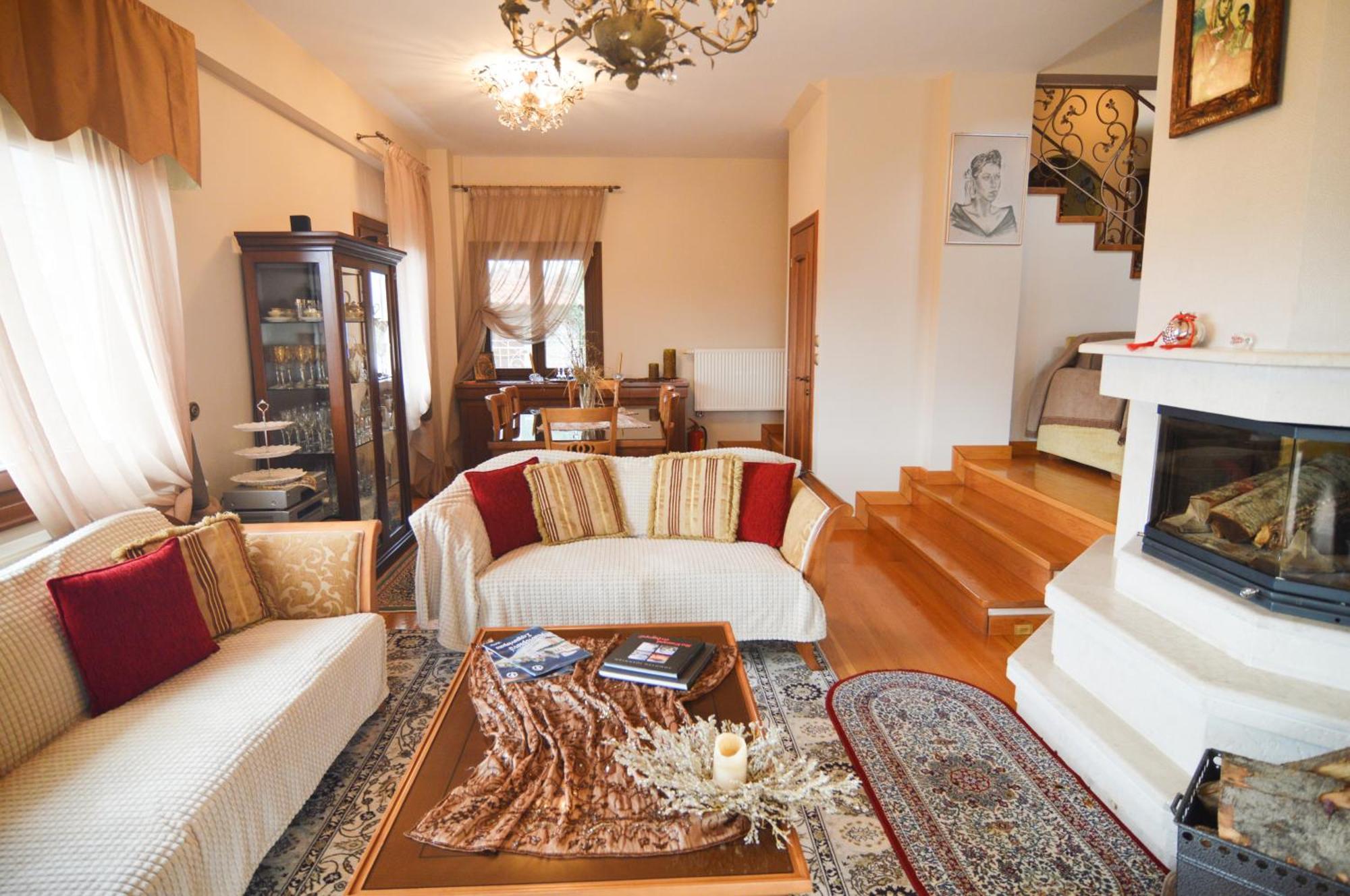 Villa Luxury Paradise Kastoria Lithia Екстер'єр фото