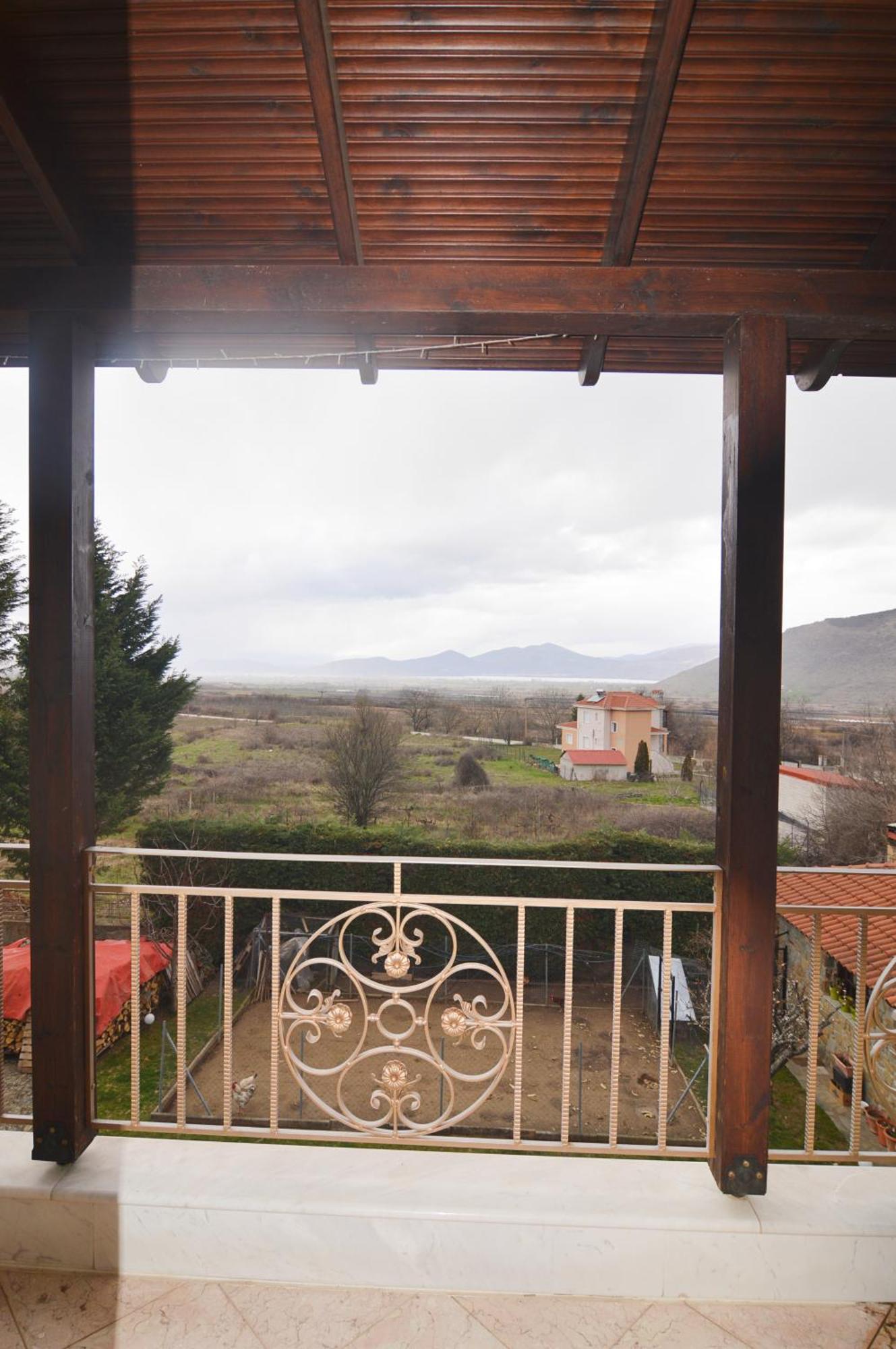 Villa Luxury Paradise Kastoria Lithia Екстер'єр фото